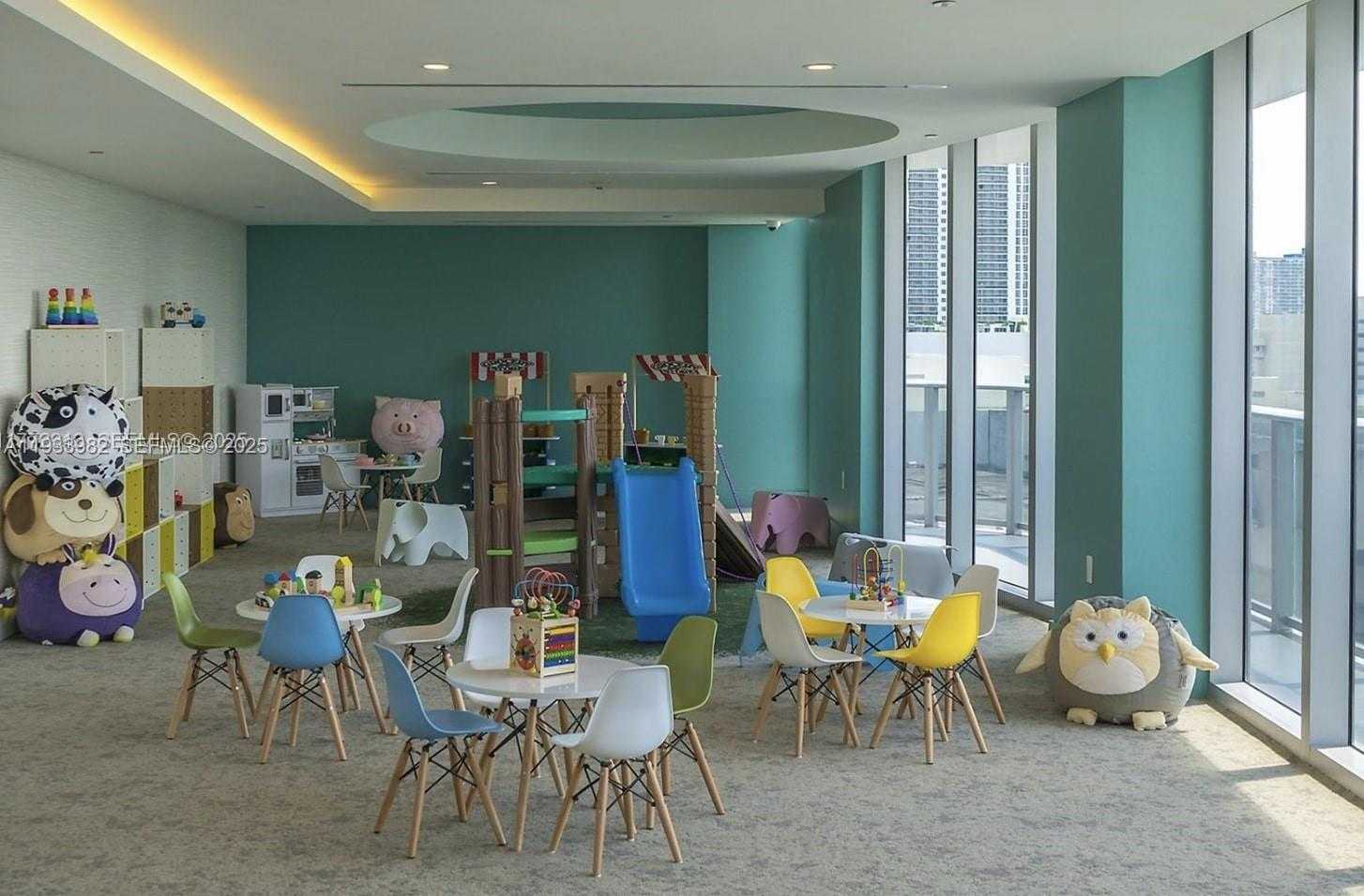 Small Image of 488 NORTH EAST 18TH ST #2800, Miami Number 31