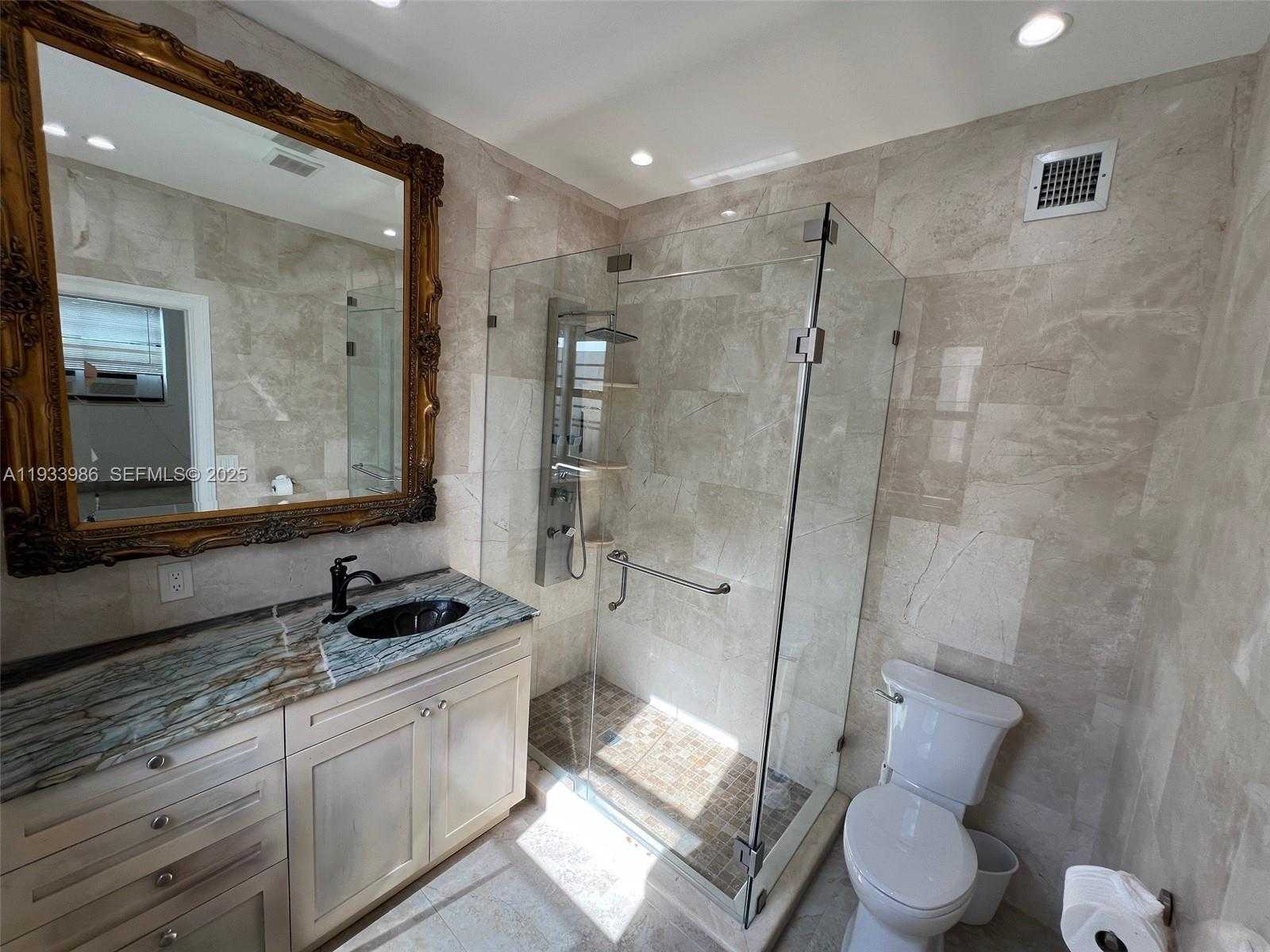 Small Image of 4575 POST AVE, Miami Beach Number 26