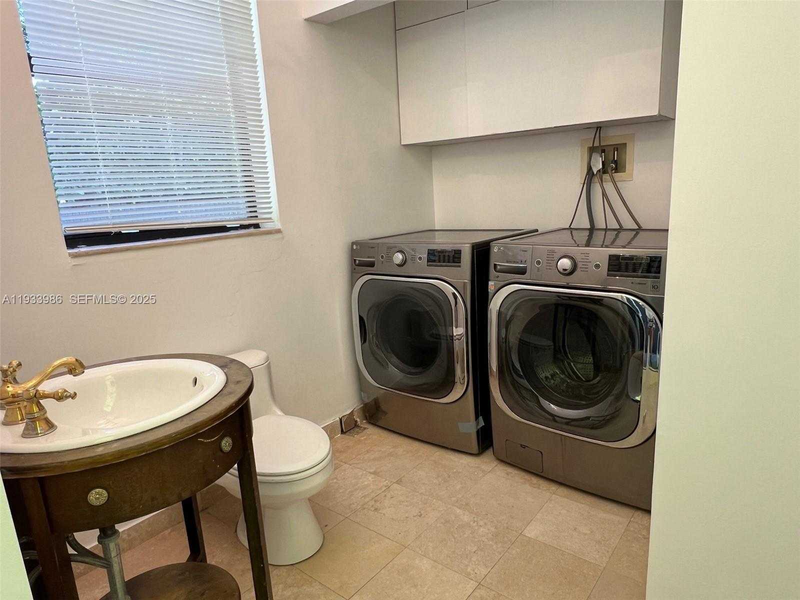 Small Image of 4575 POST AVE, Miami Beach Number 29