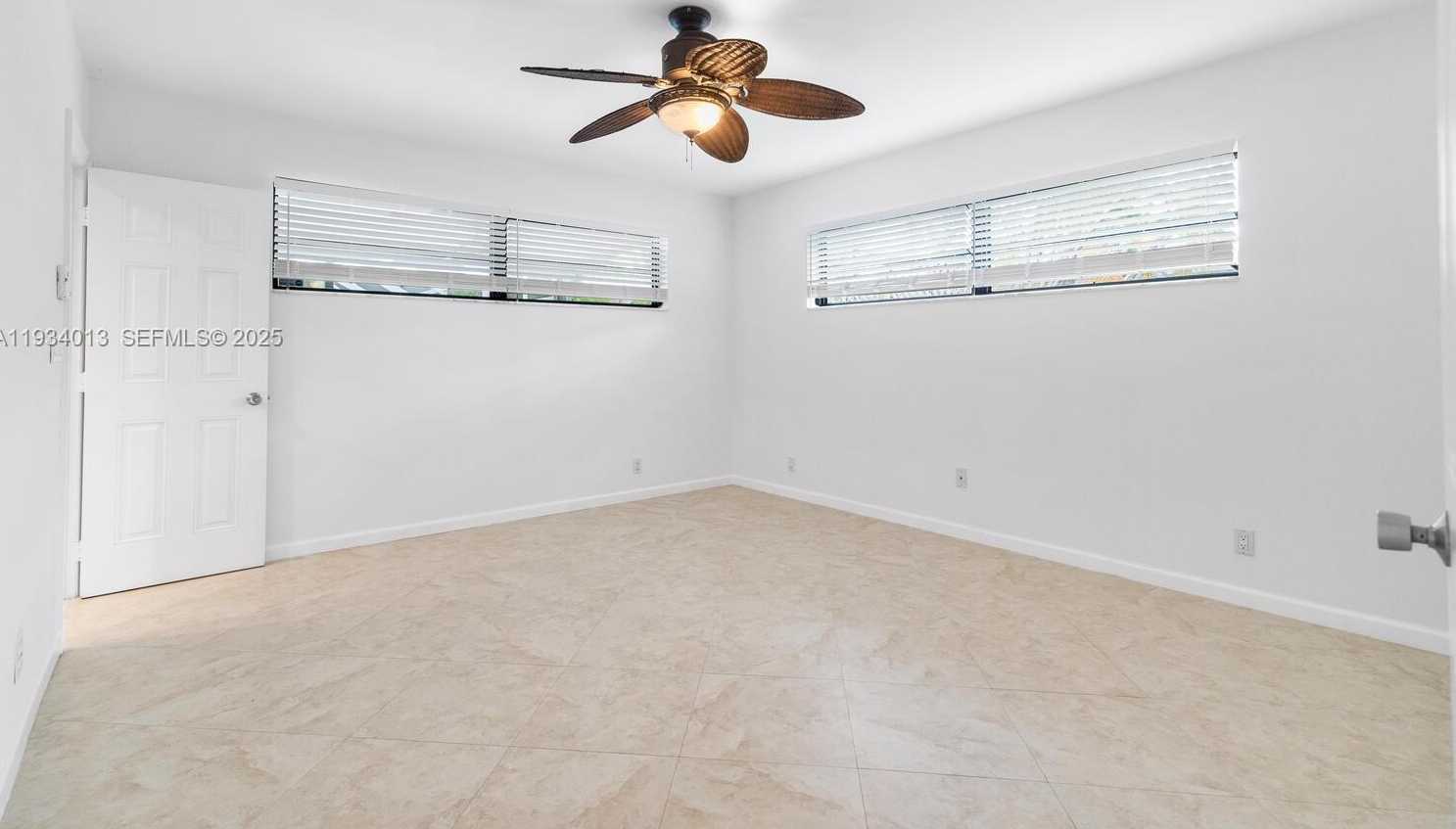 Small Image of 1047 BUCHANAN ST, Hollywood Number 10