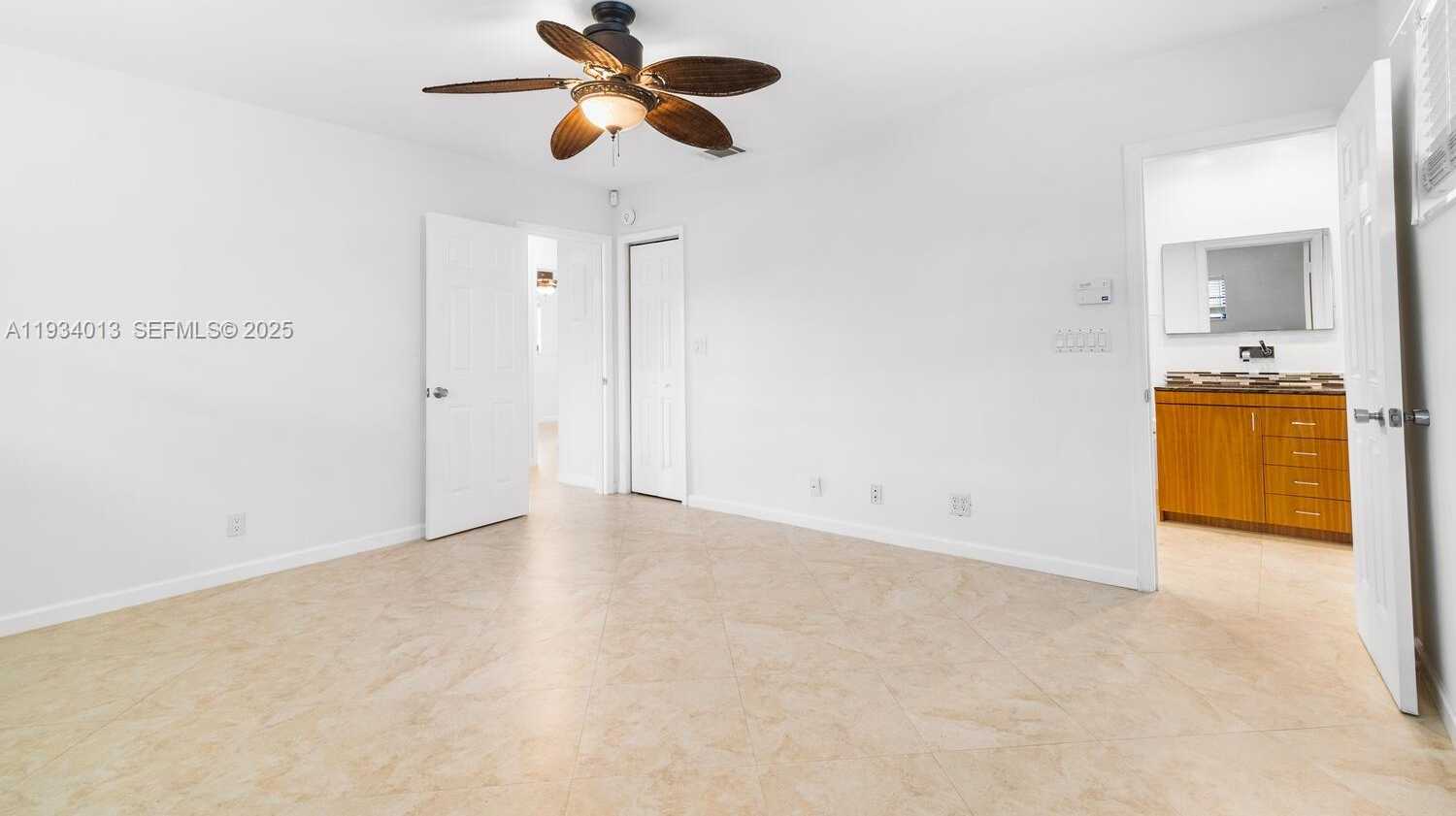 Small Image of 1047 BUCHANAN ST, Hollywood Number 14