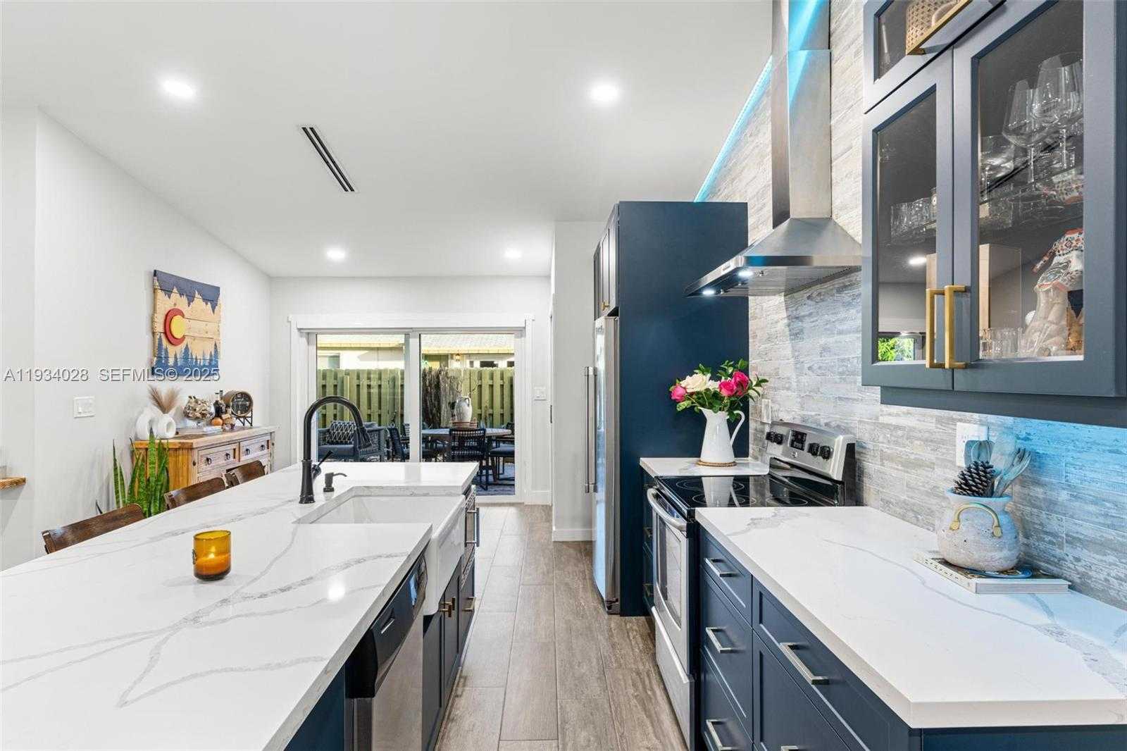 Small Image of 10955 SOUTH WEST 122ND PL #., Miami Number 14