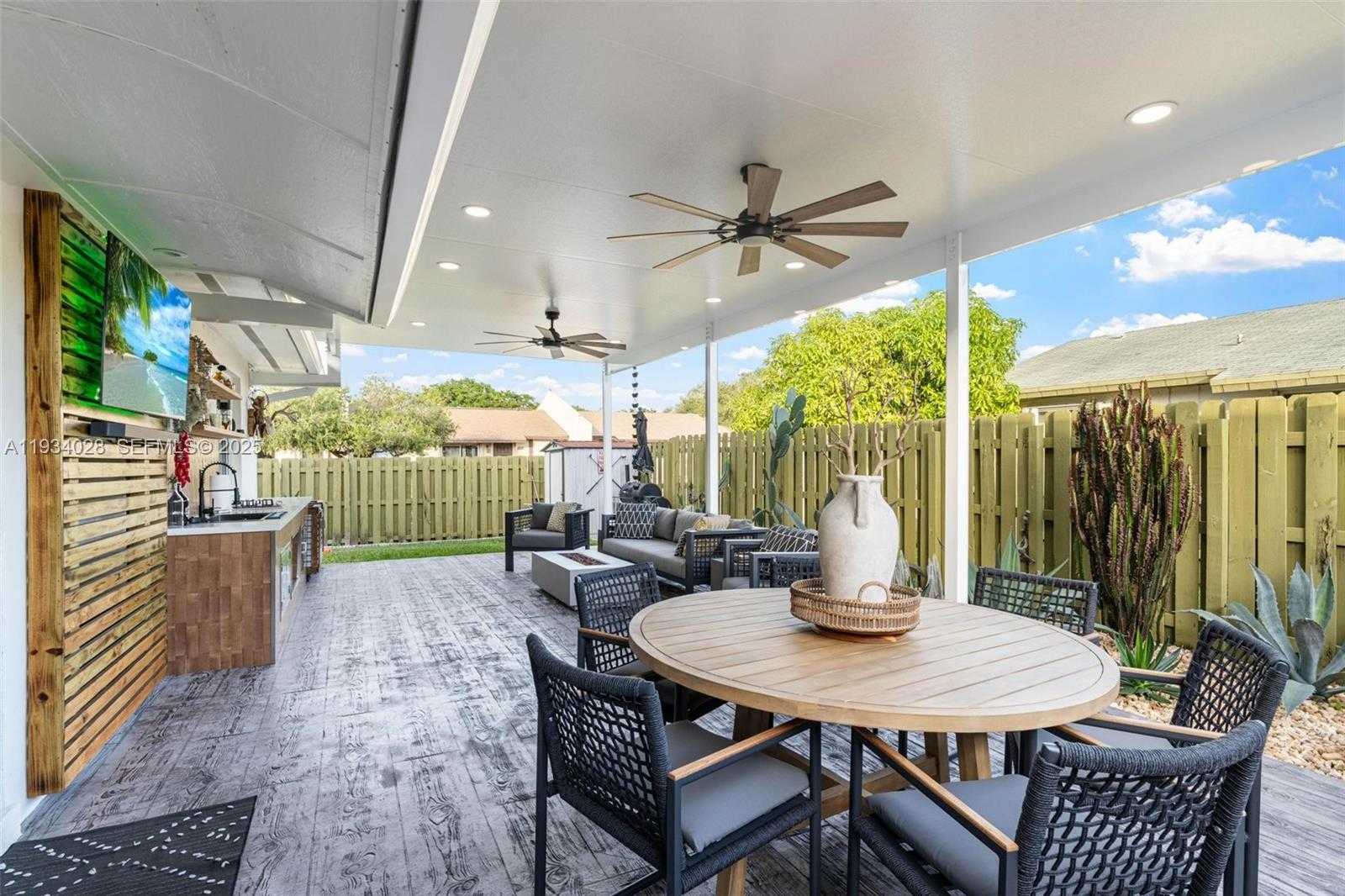 Small Image of 10955 SOUTH WEST 122ND PL #., Miami Number 25