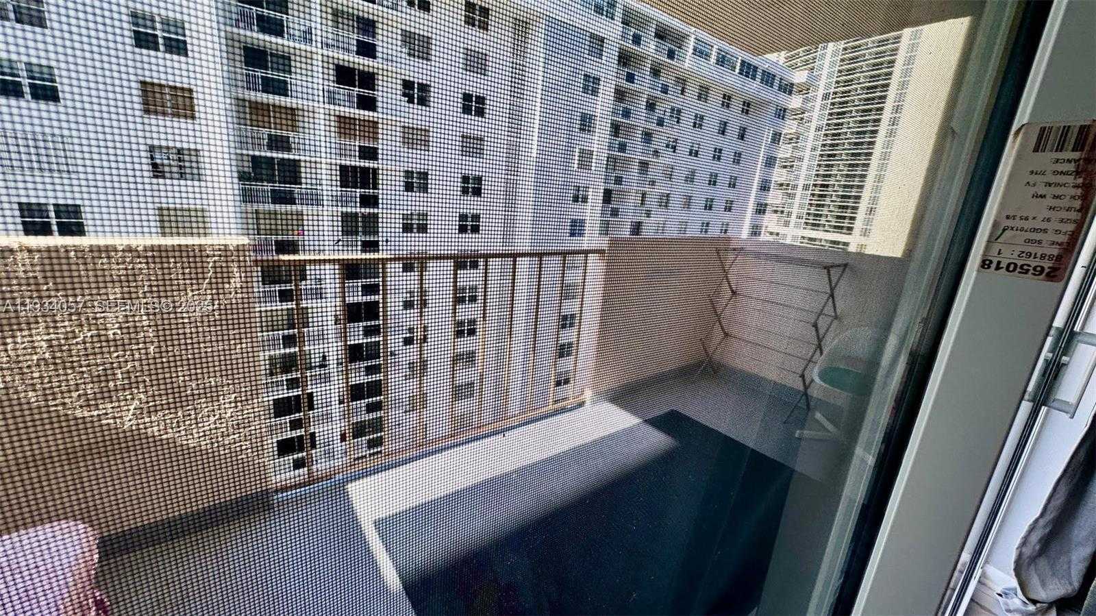 Small Image of 1865 SOUTH OCEAN DR #11B, Hallandale Beach Number 33