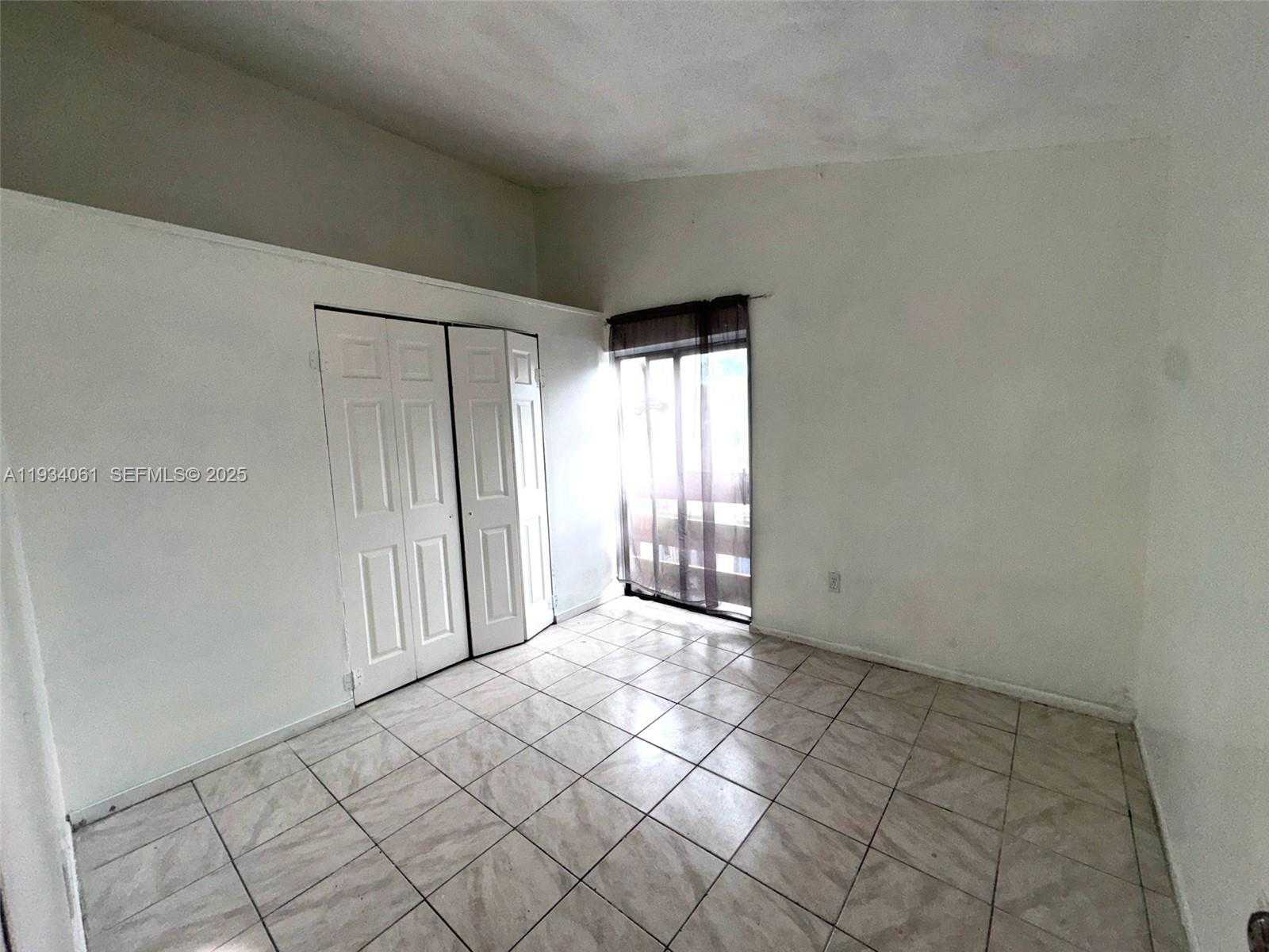 Small Image of 4634 NORTH WEST 185TH ST #4634, Miami Gardens Number 10
