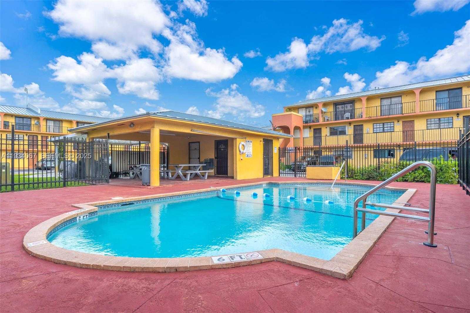 Small Image of 5061 WEST 12TH LN #., Hialeah Number 20