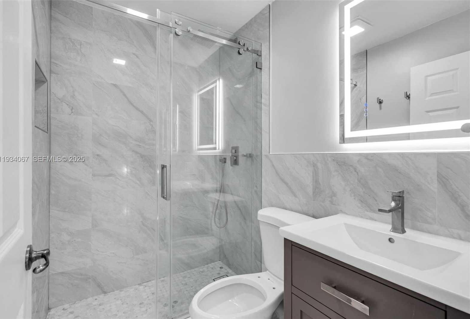 Small Image of 5061 WEST 12TH LN #., Hialeah Number 22