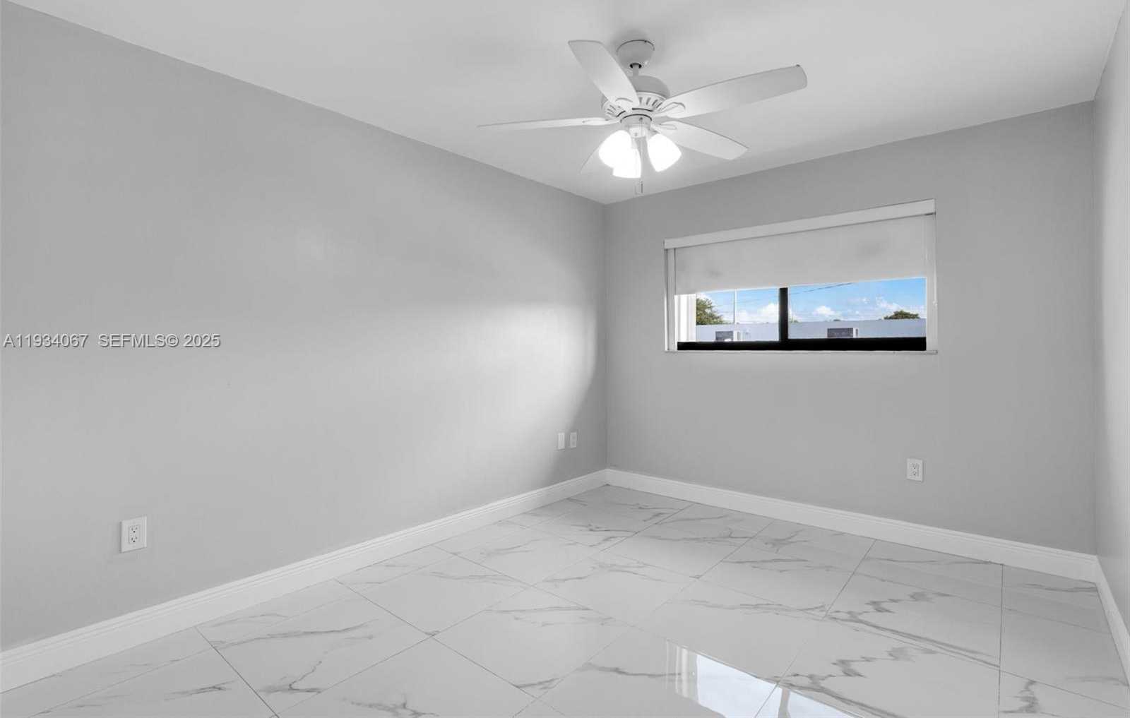 Small Image of 5061 WEST 12TH LN #., Hialeah Number 24