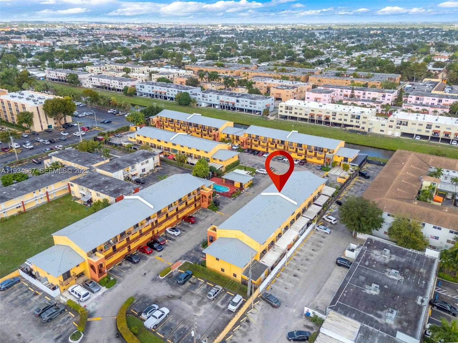 Small Image of 5061 WEST 12TH LN #., Hialeah Number 32