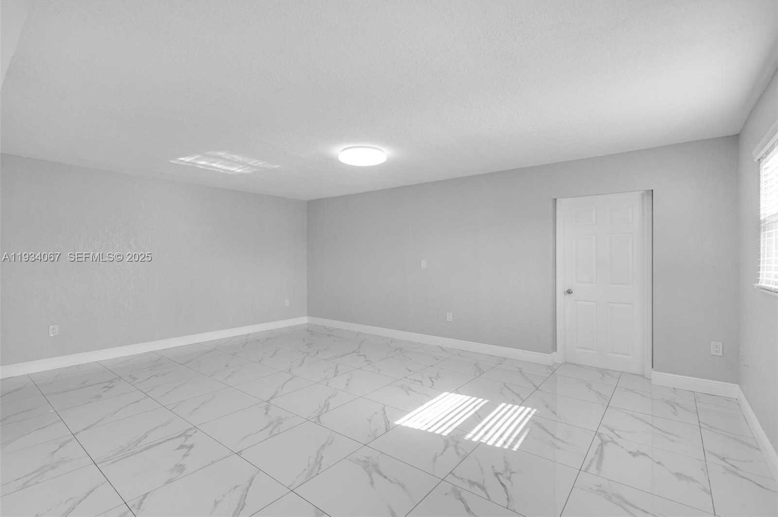 Small Image of 5061 WEST 12TH LN #., Hialeah Number 8