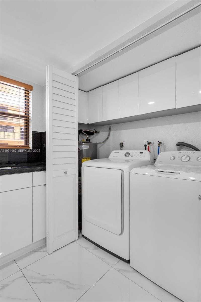 Small Image of 5061 WEST 12TH LN #., Hialeah Number 9