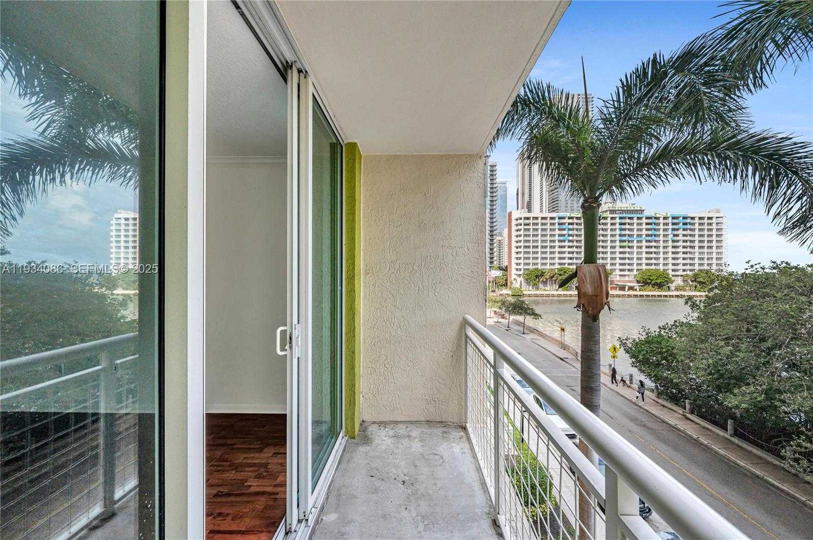 Small Image of 2000 NORTH BAYSHORE DR #316, Miami Number 20