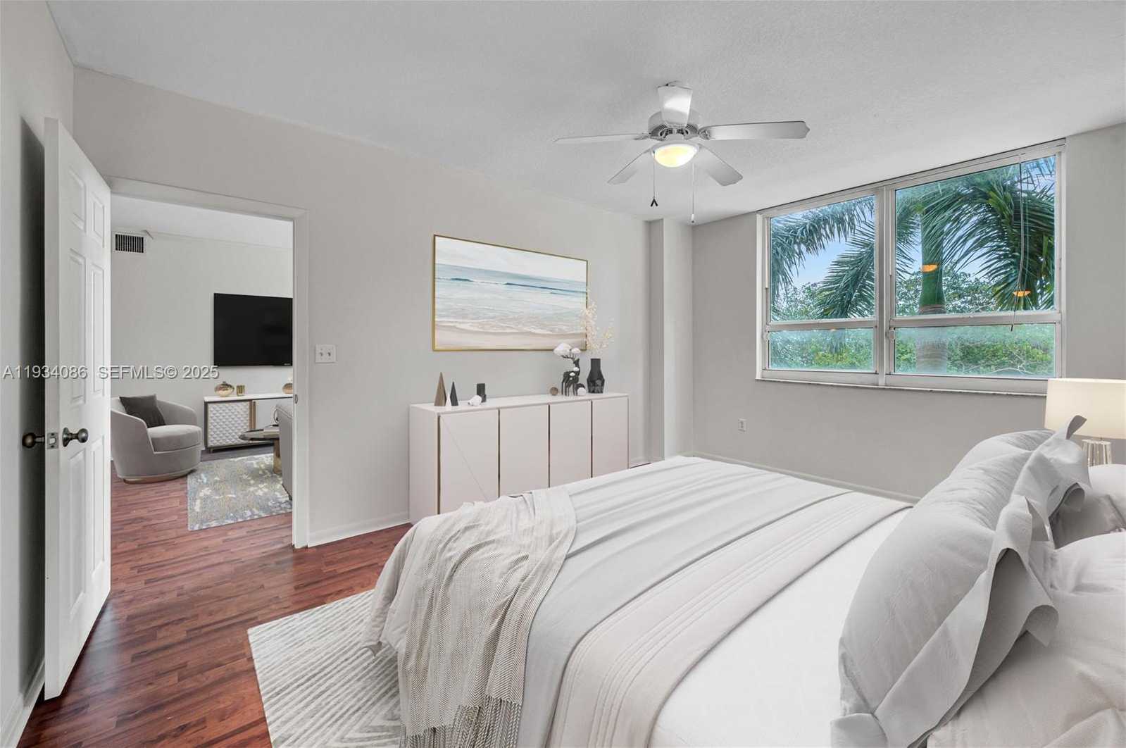 Small Image of 2000 NORTH BAYSHORE DR #316, Miami Number 25