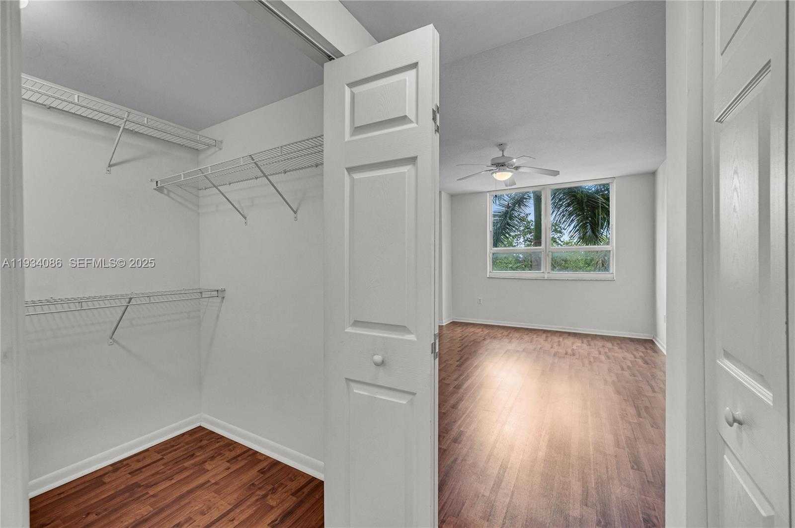 Small Image of 2000 NORTH BAYSHORE DR #316, Miami Number 26