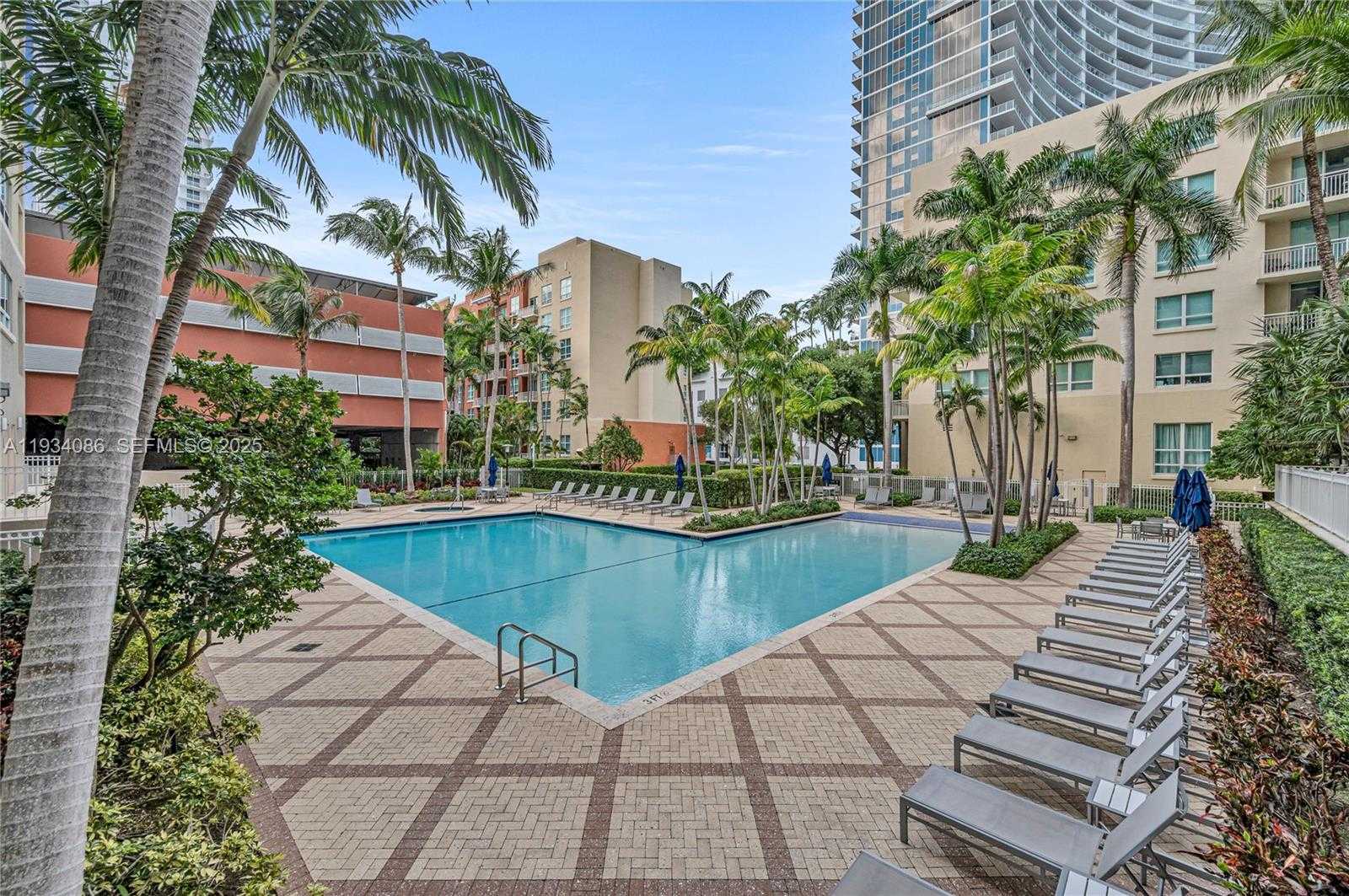 Small Image of 2000 NORTH BAYSHORE DR #316, Miami Number 38