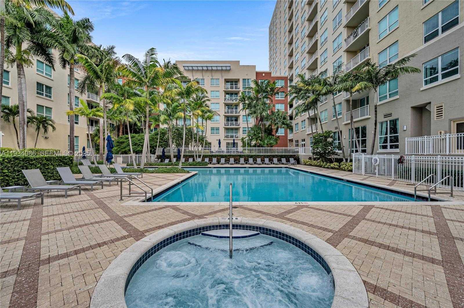 Small Image of 2000 NORTH BAYSHORE DR #316, Miami Number 41