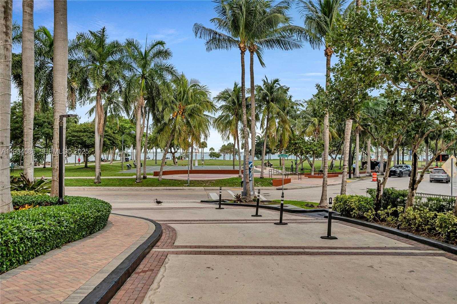 Small Image of 2000 NORTH BAYSHORE DR #316, Miami Number 45