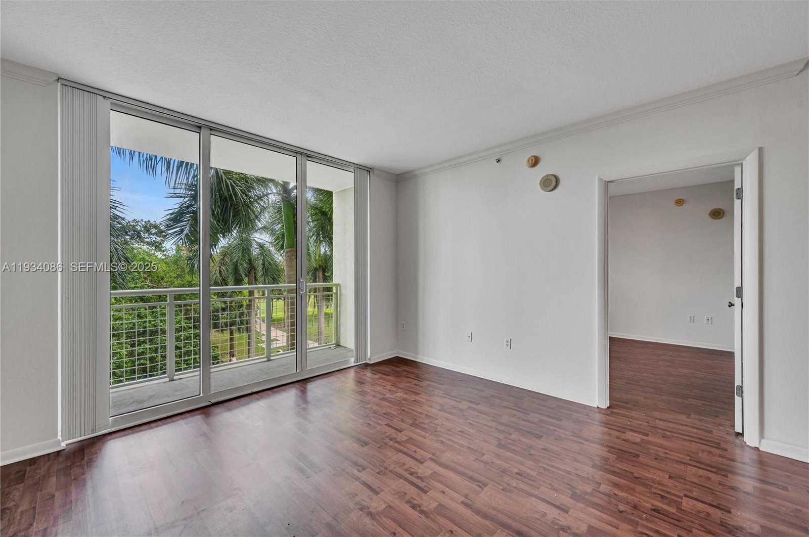 Small Image of 2000 NORTH BAYSHORE DR #316, Miami Number 5