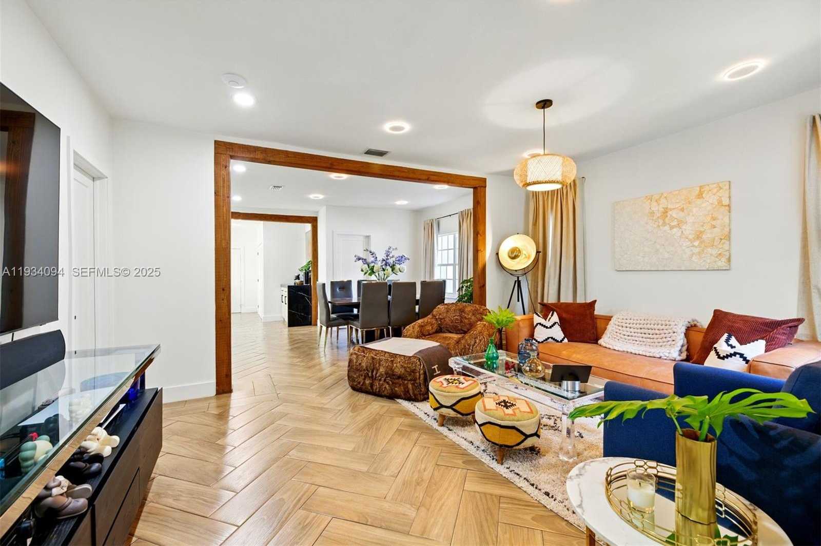 Small Image of 1363 BIARRITZ DR, Miami Beach Number 6