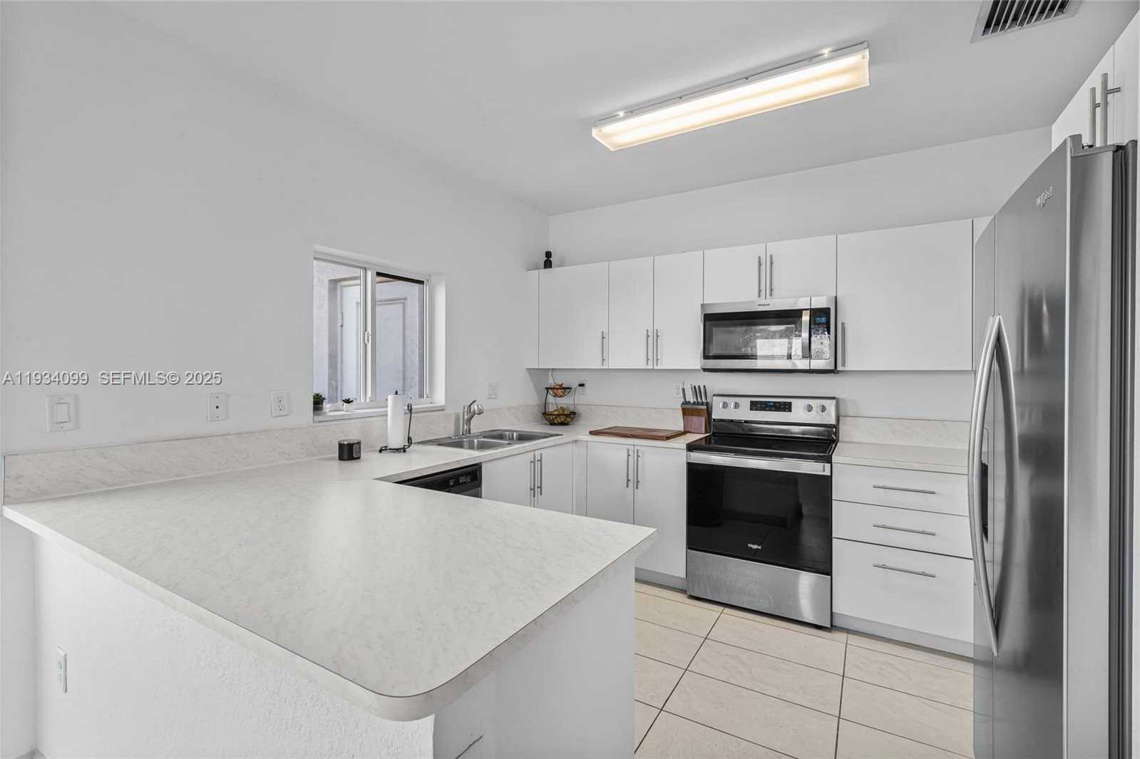 Small Image of 1270 NORTH WEST 3RD LN, Florida City Number 12