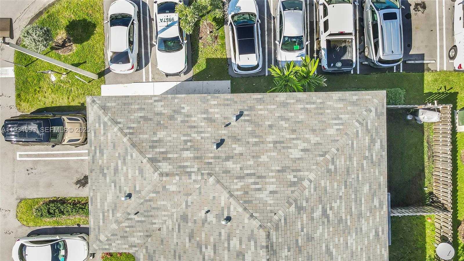 Small Image of 1270 NORTH WEST 3RD LN, Florida City Number 25