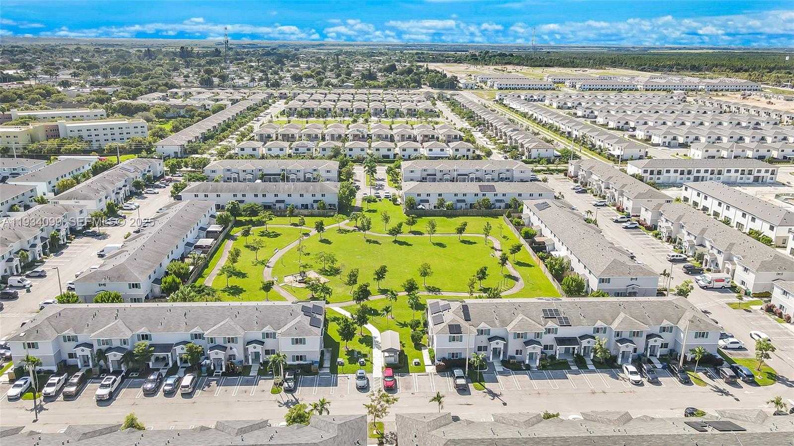 Small Image of 1270 NORTH WEST 3RD LN, Florida City Number 30