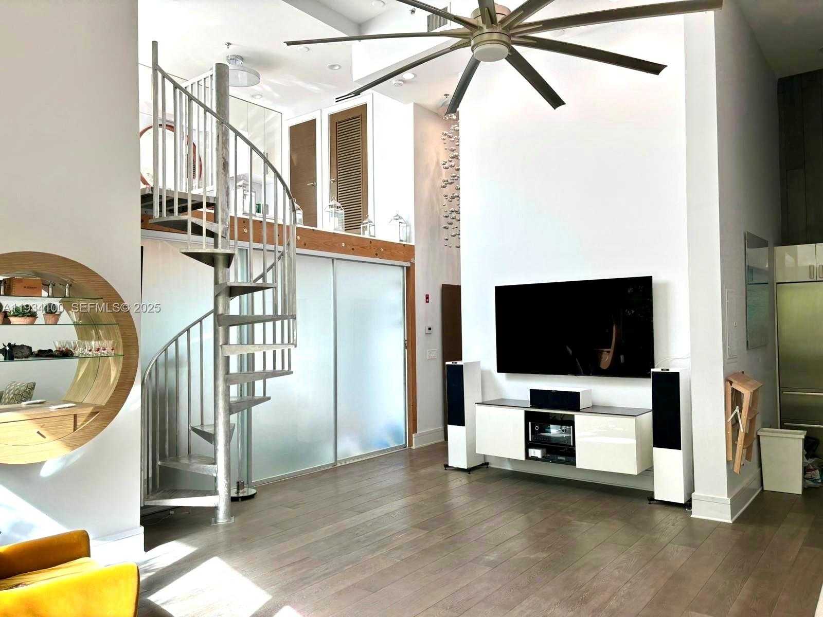 Small Image of 221 JEFFERSON AVE #4, Miami Beach Number 3