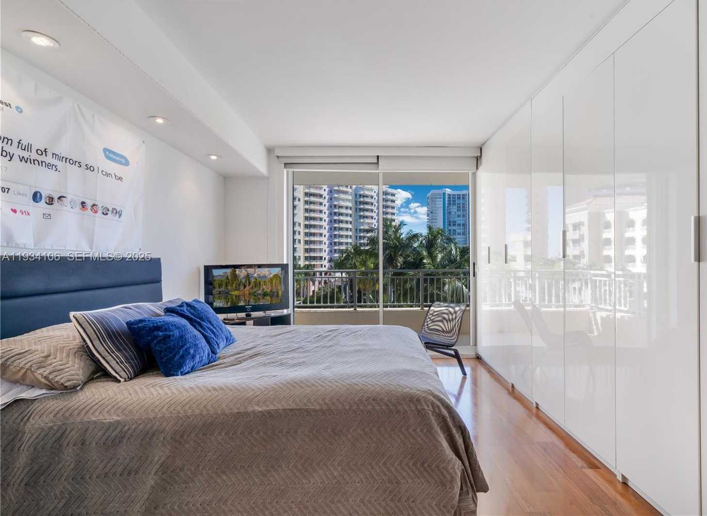 Small Image of 765 CRANDON BLVD #PH-12, Key Biscayne Number 25