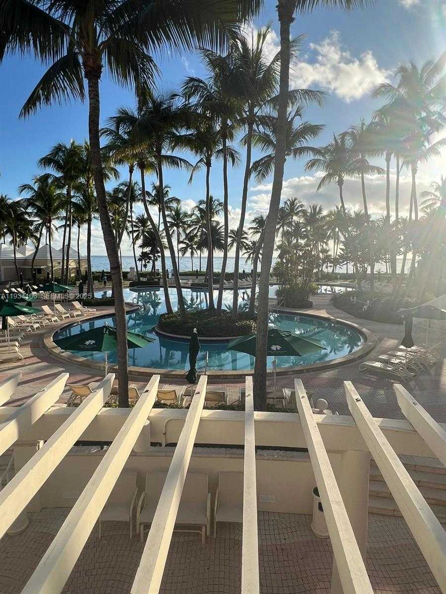 Small Image of 765 CRANDON BLVD #PH-12, Key Biscayne Number 29