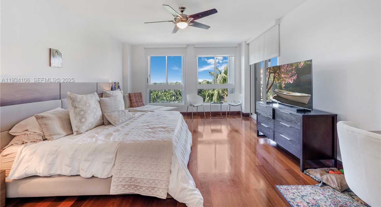 Small Image of 765 CRANDON BLVD #PH-12, Key Biscayne Number 31