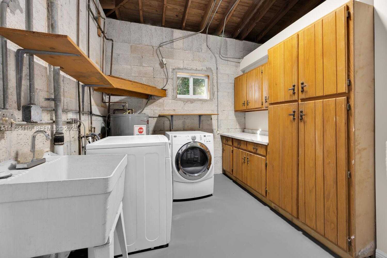 Small Image of 6110 SOUTH WEST 79TH ST, South Miami Number 16