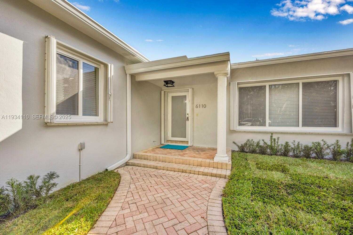 Small Image of 6110 SOUTH WEST 79TH ST, South Miami Number 18