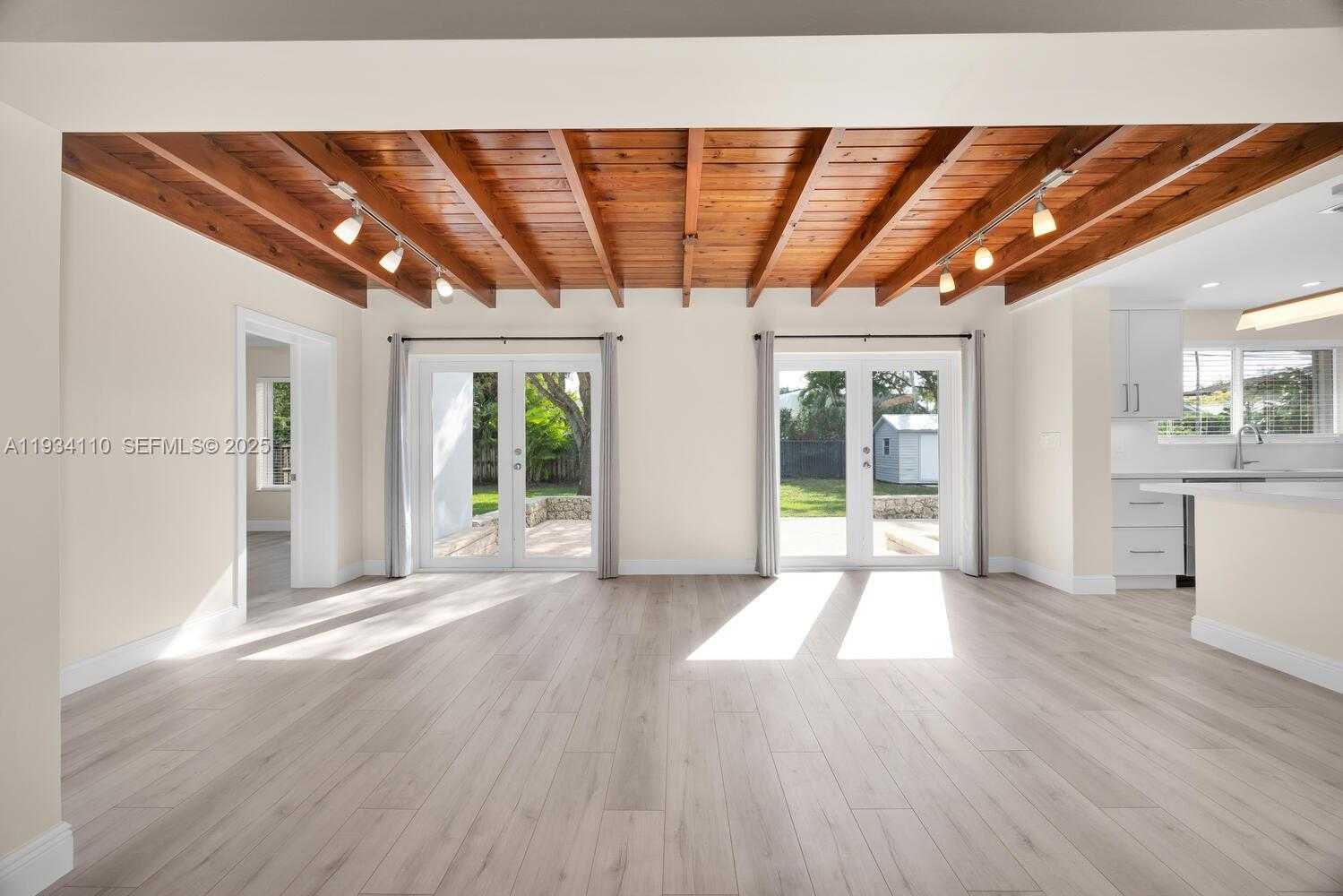 Small Image of 6110 SOUTH WEST 79TH ST, South Miami Number 19