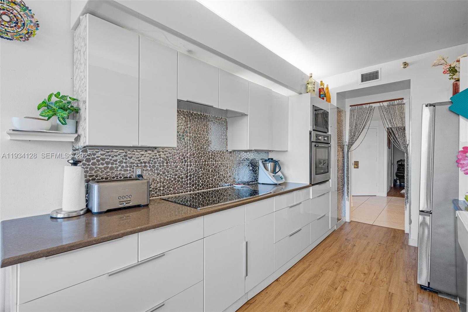 Small Image of 3801 NORTH EAST 207TH ST #603, Aventura Number 21