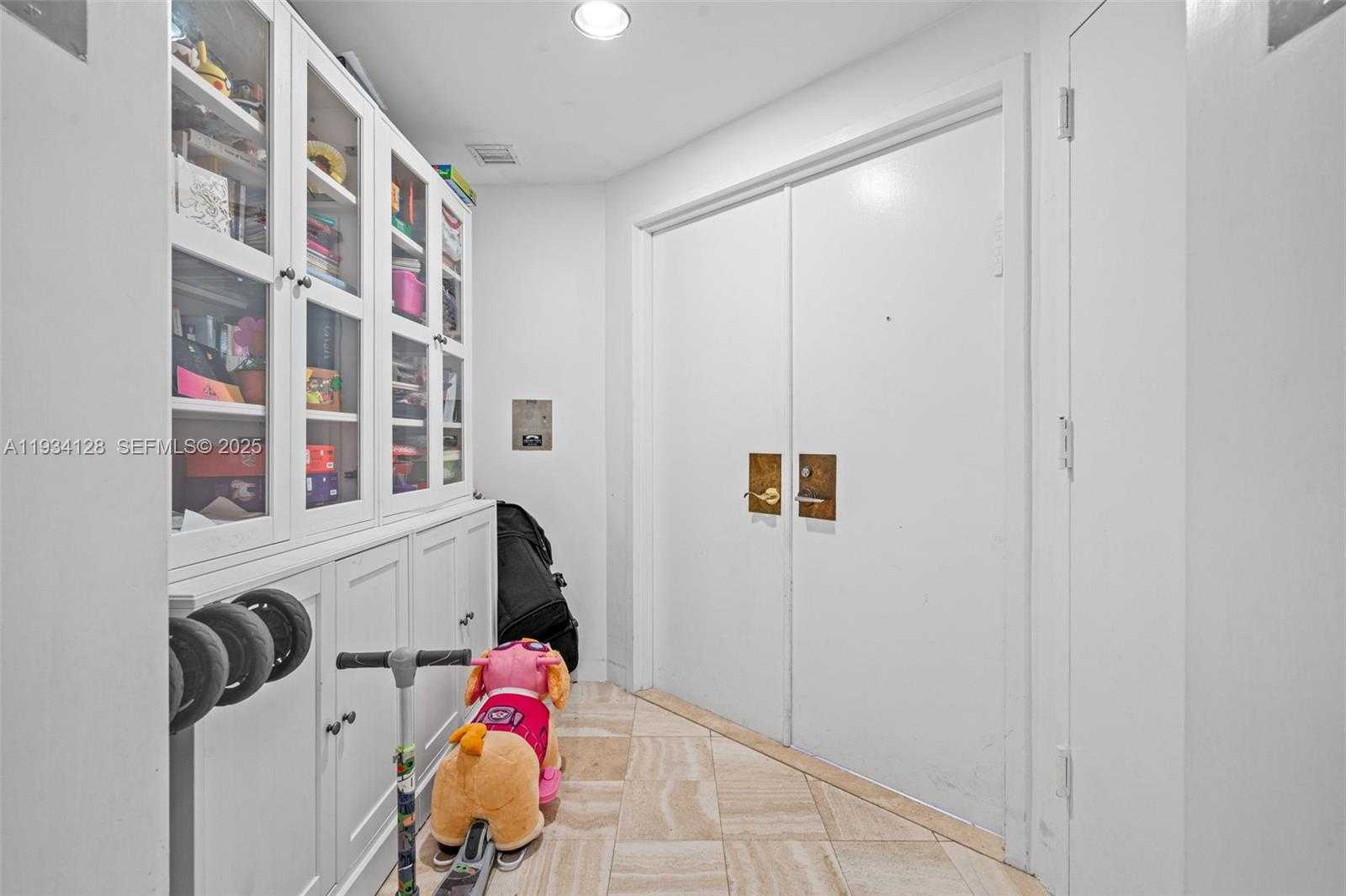 Small Image of 3801 NORTH EAST 207TH ST #603, Aventura Number 3