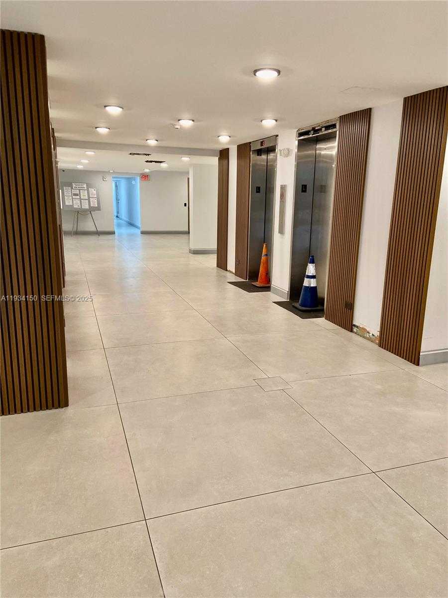 Small Image of 230 174TH ST #819, Sunny Isles Beach Number 11