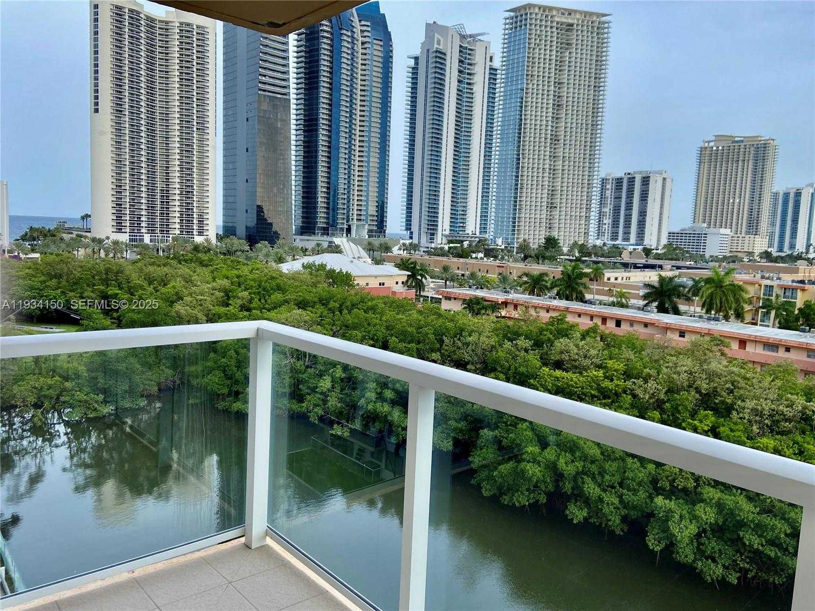 Small Image of 230 174TH ST #819, Sunny Isles Beach Number 2
