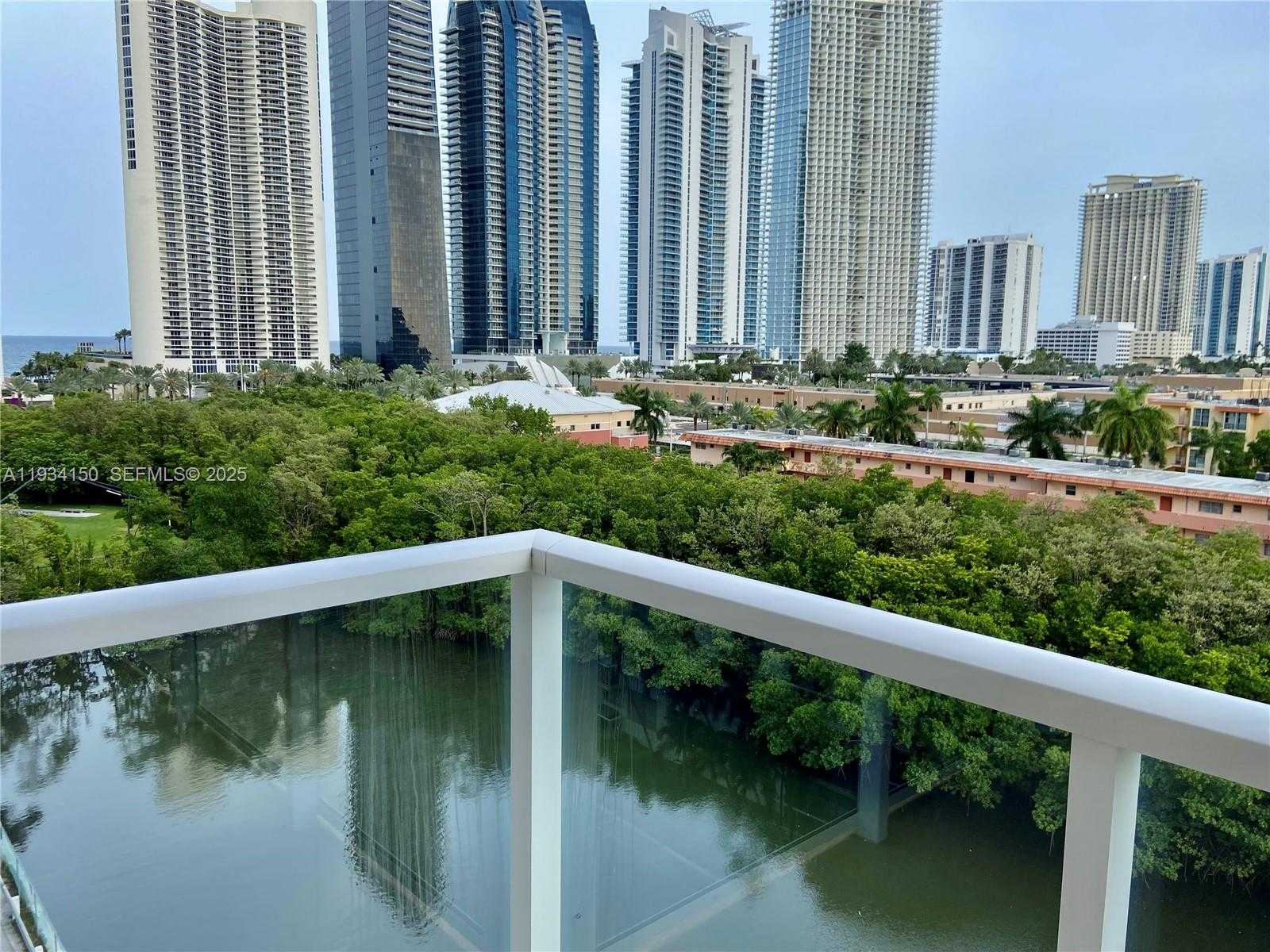 Small Image of 230 174TH ST #819, Sunny Isles Beach Number 6