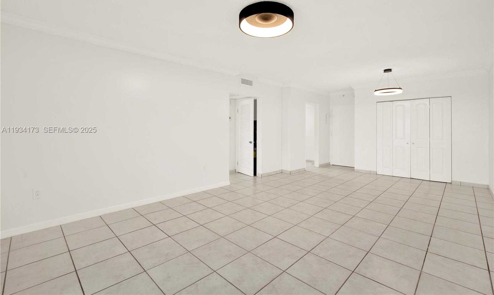 Small Image of 400 KINGS POINT DR #1604, Sunny Isles Beach Number 19