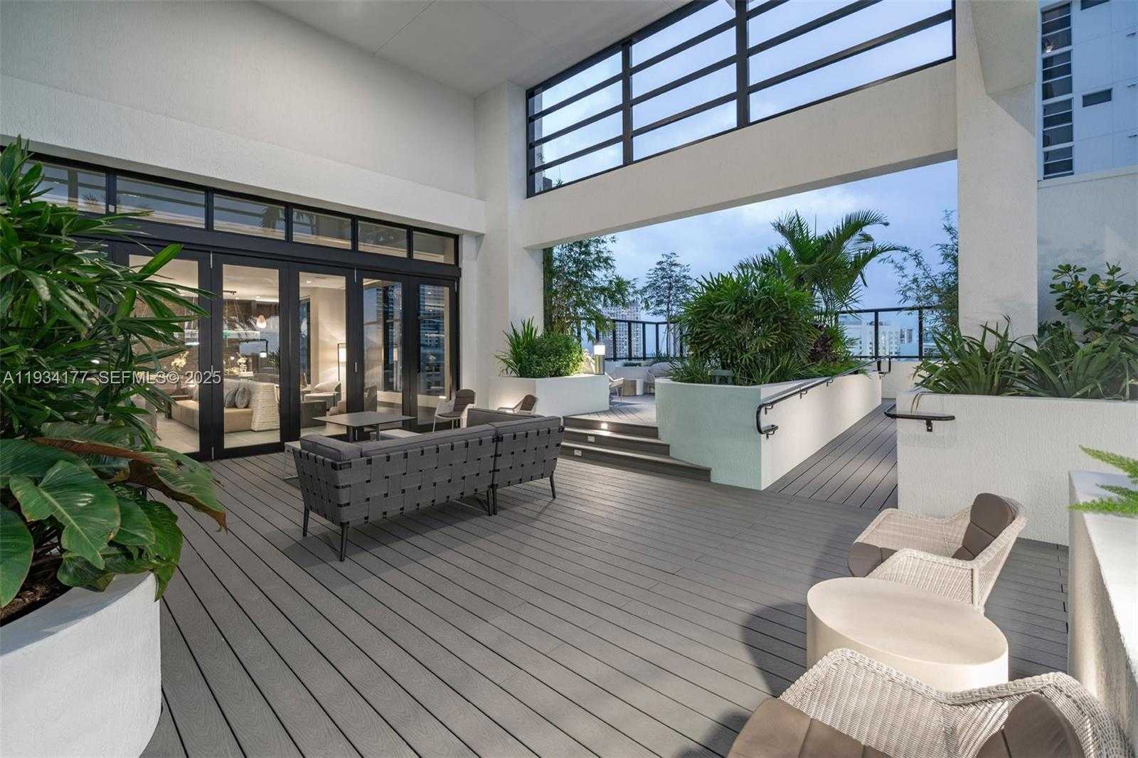 Small Image of 221 SOUTH WEST 12TH ST #PH6, Miami Number 28