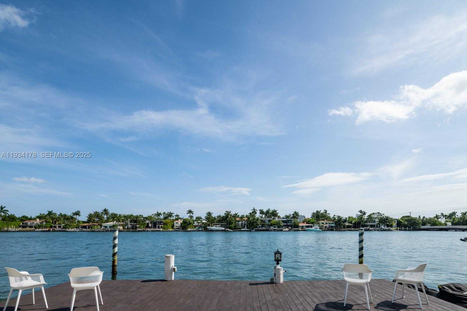 Small Image of 315 EAST SAN MARINO DR, Miami Beach Number 4