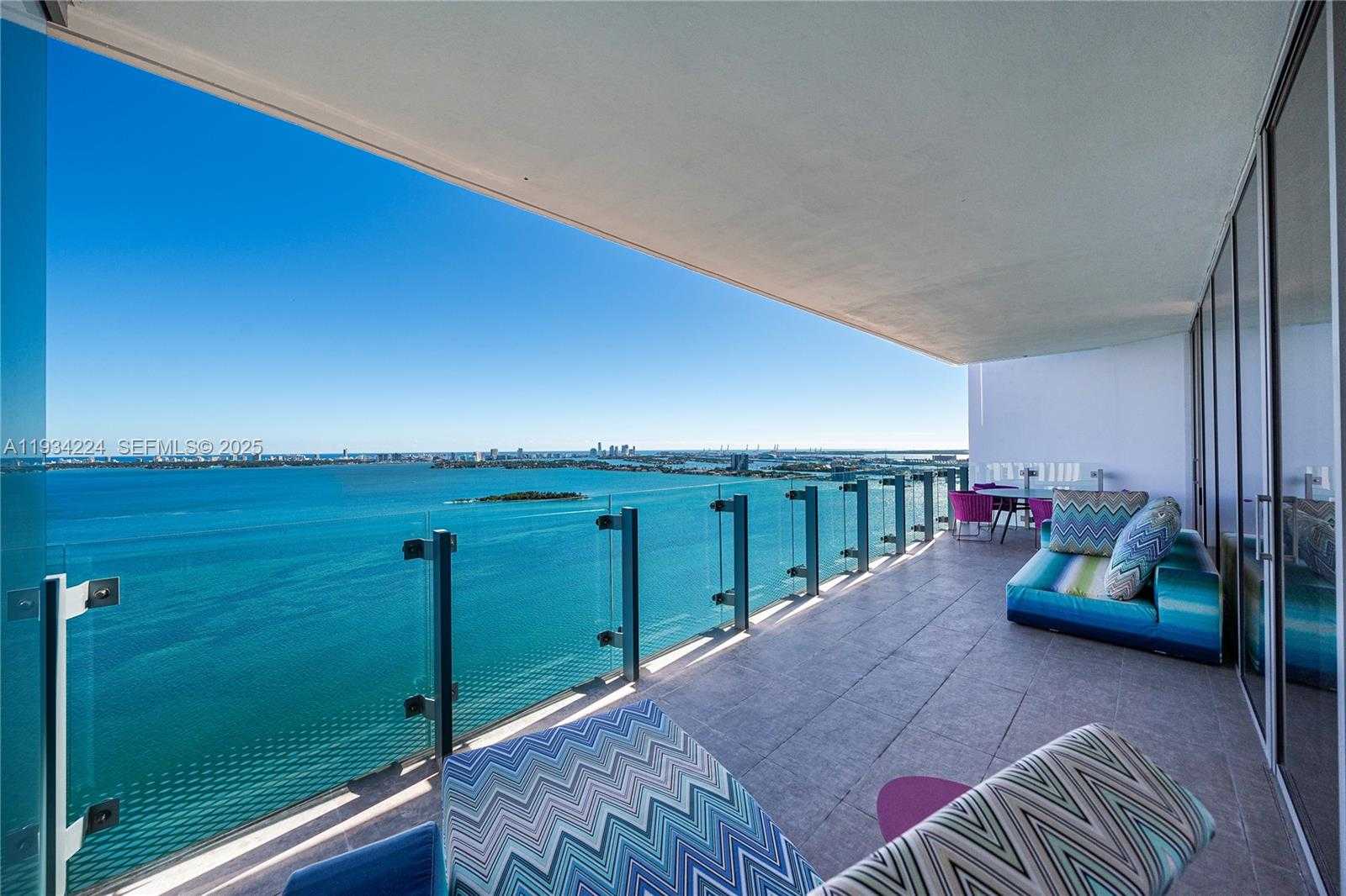 Small Image of Miami Number 17