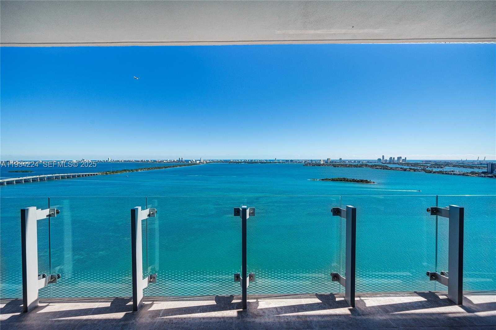 Small Image of Miami Number 19