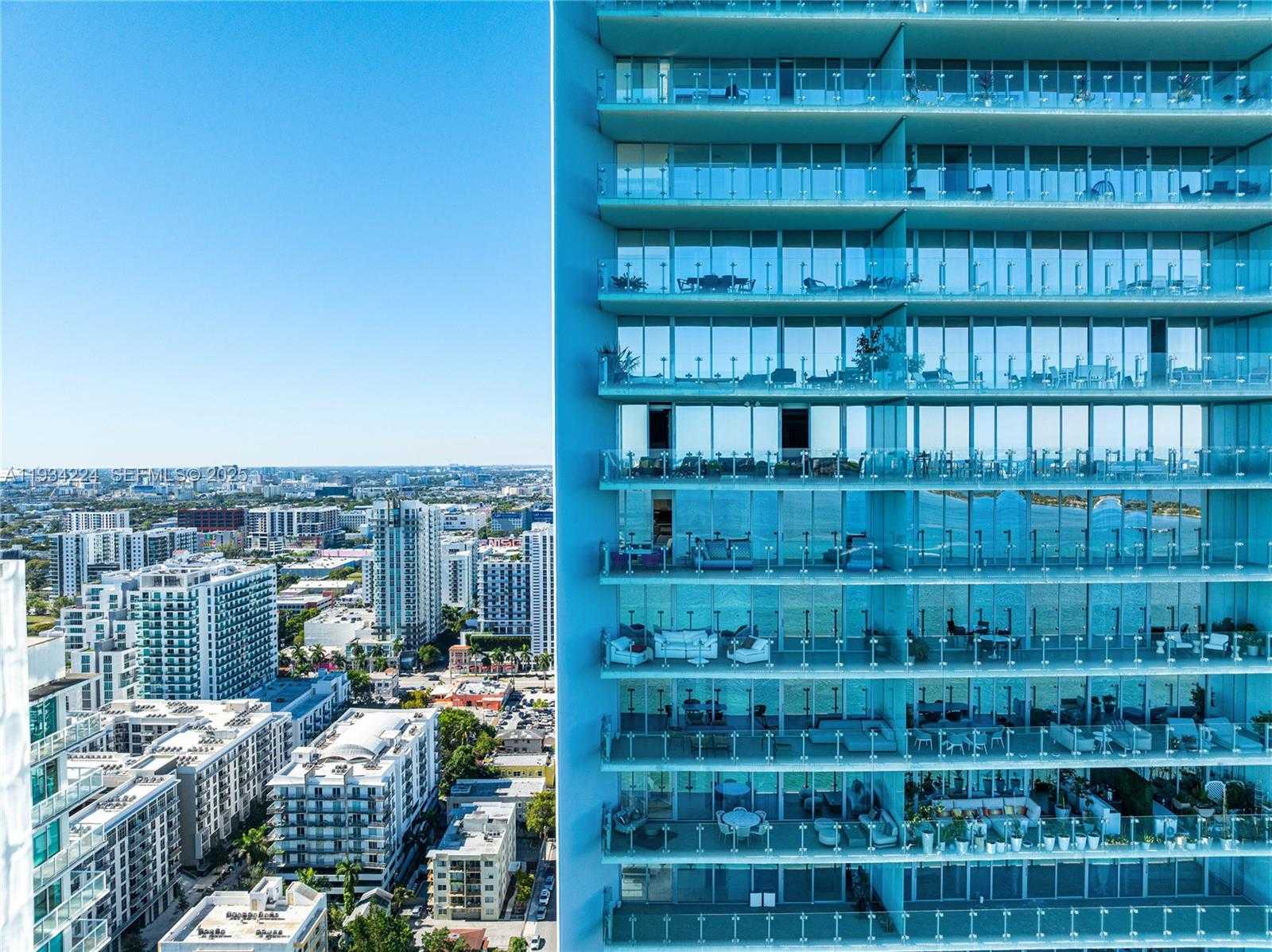 Small Image of Miami Number 27