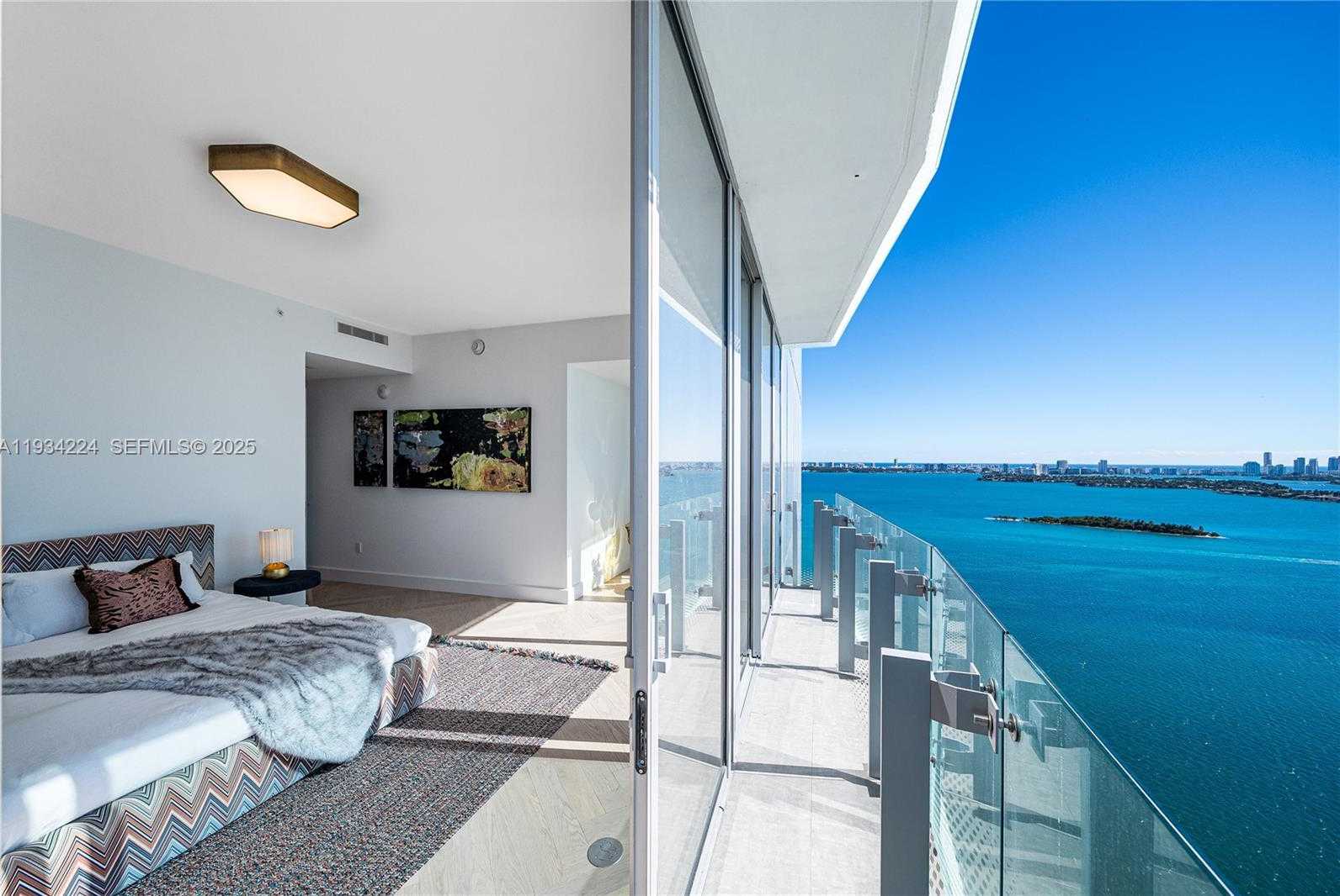 Small Image of Miami Number 41