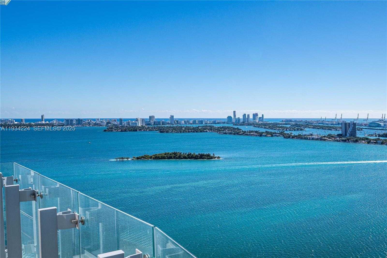 Small Image of Miami Number 44