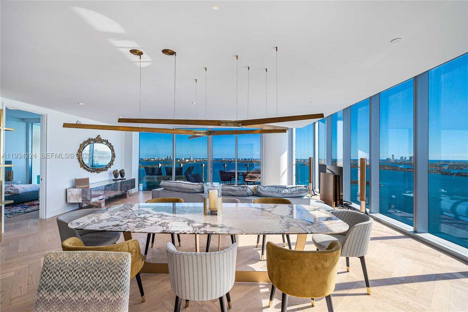 Small Image of Miami Number 52