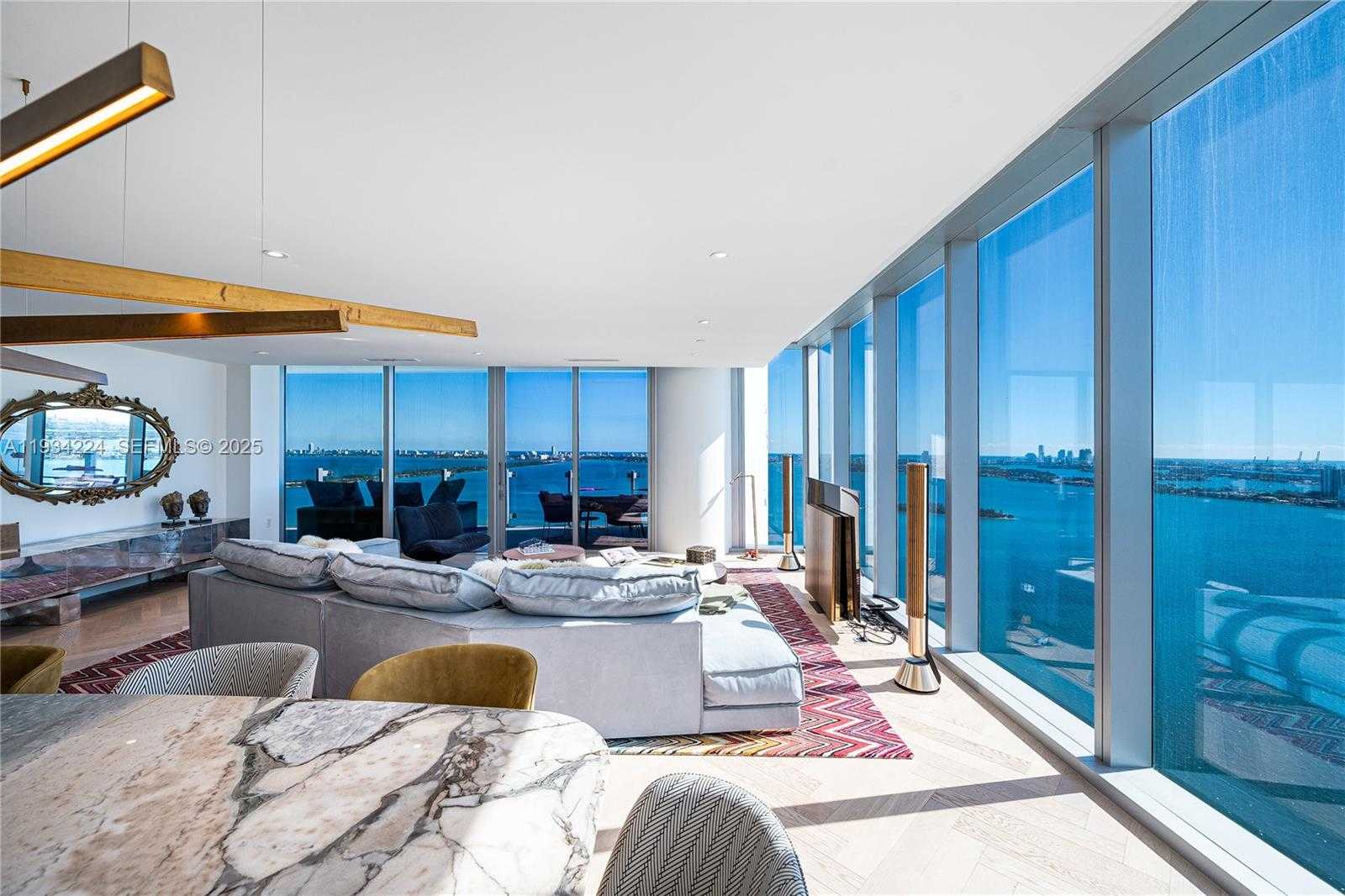 Small Image of Miami Number 55