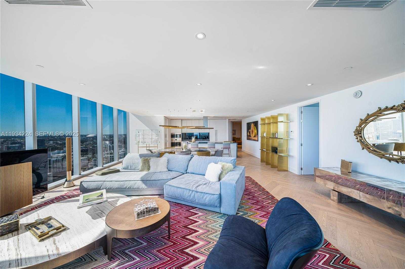 Small Image of Miami Number 61