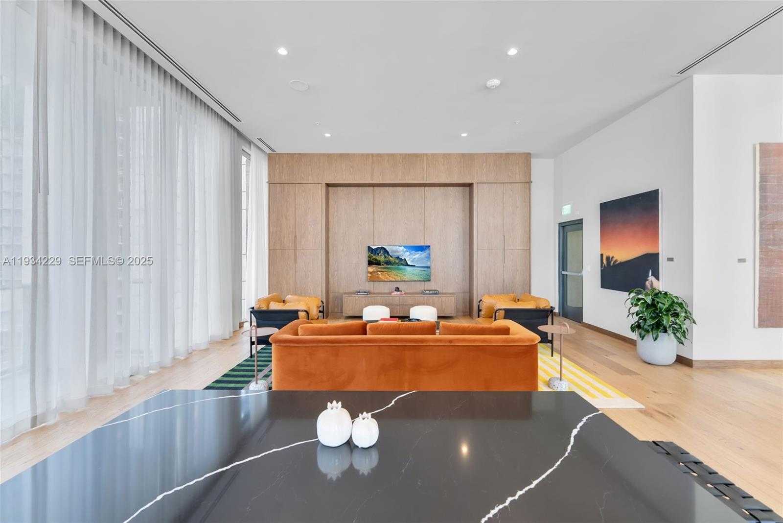 Small Image of 11 NORTH EAST 6TH AVE #2403, Miami Number 12